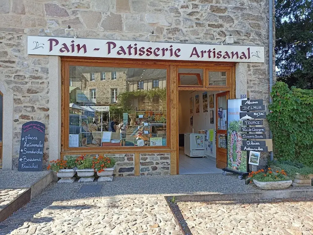 Maison DELMUR Najac restaurant in Najac