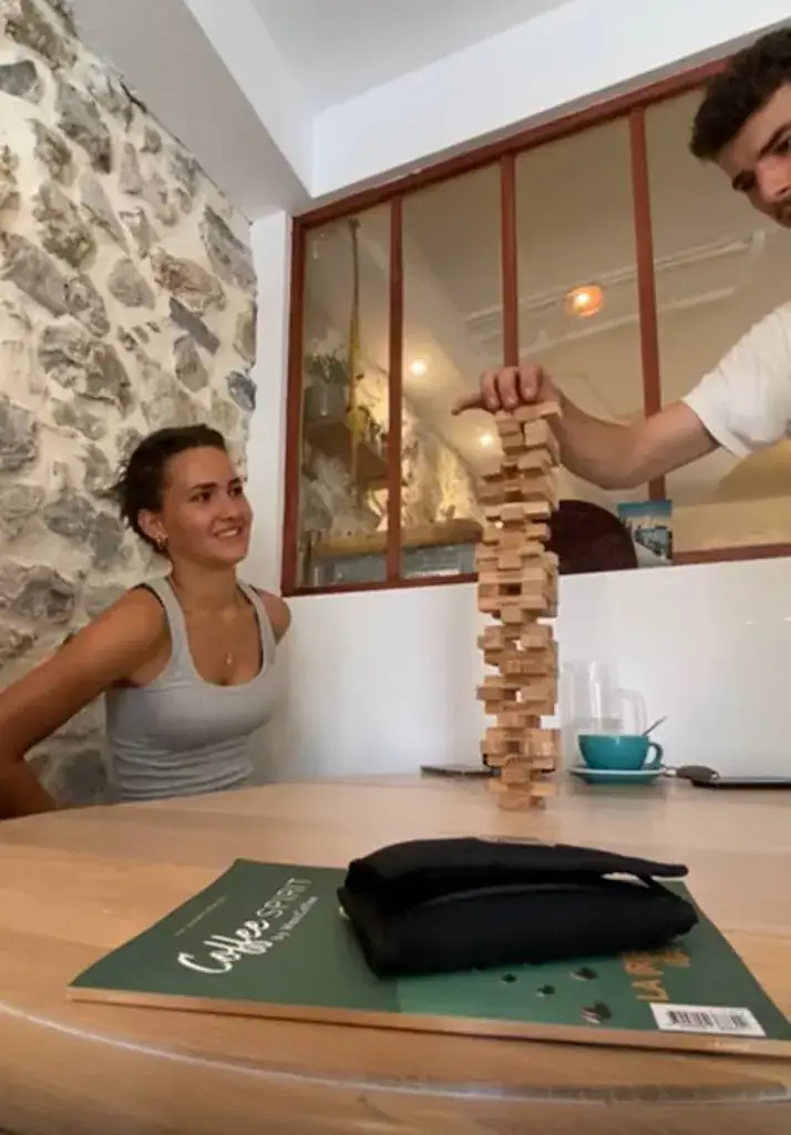 Thérèse Klotz_MiJoo Café_Palme_review