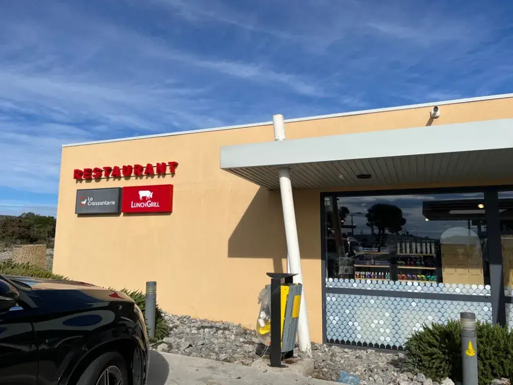 Les Tables Lunch Grill_Palme_slider_image_3