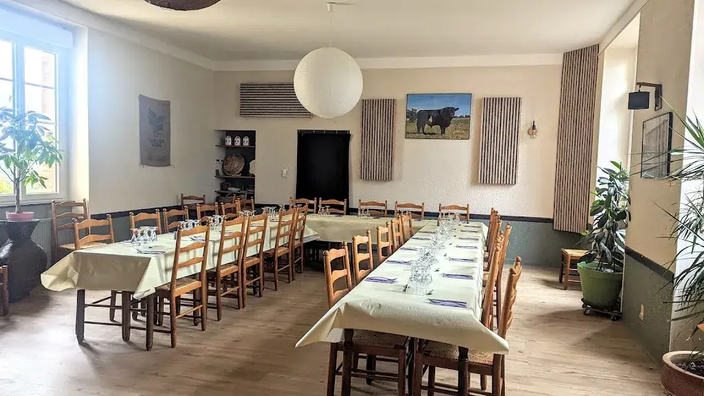 L'Auberge du tilleul restaurant in Salvetat-Peyralès