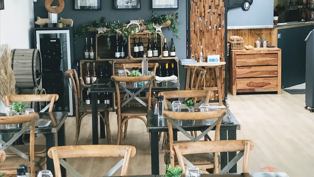 Le Dekale Restaurant in Grande-Motte