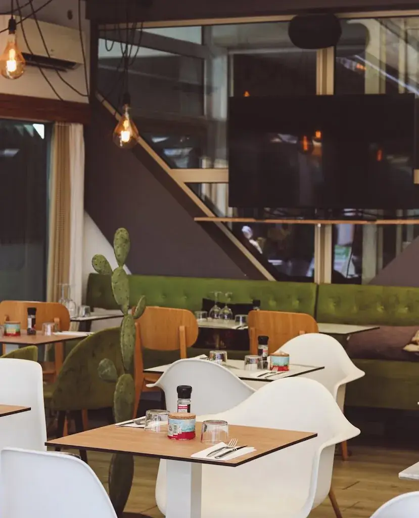 SAVANA LGM restaurant in Grande-Motte