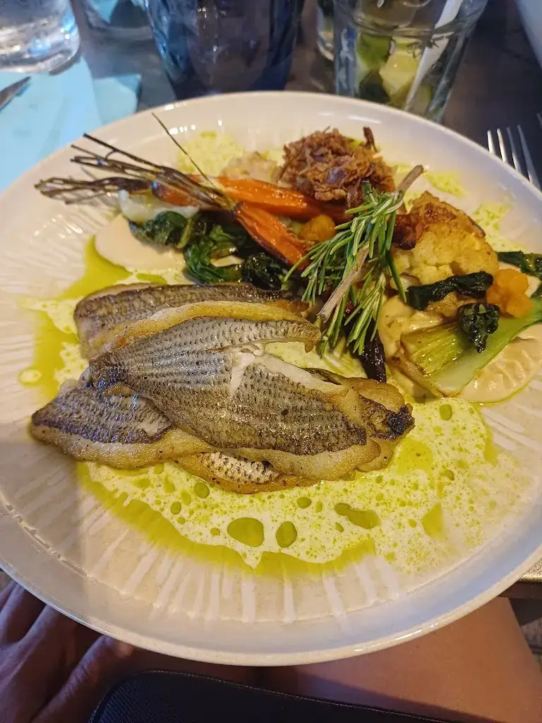 Restaurant Le Poisson Bleu_Grande-Motte_slider_image_3