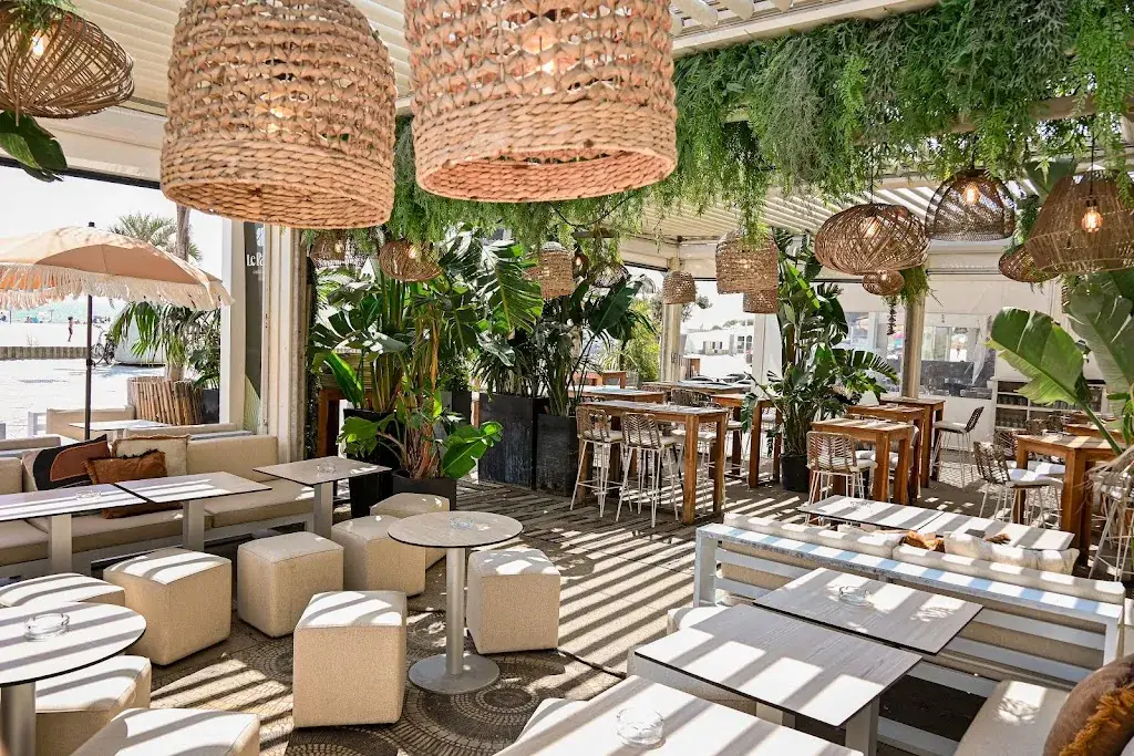 Le Paseo - Cocktail Club & Food_Grande-Motte_slider_image_1