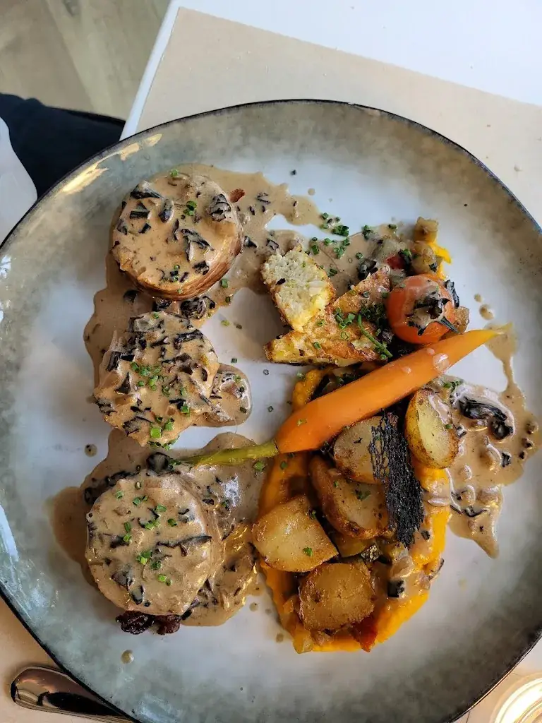 Lioult Vincent_LE 140_Grande-Motte_review