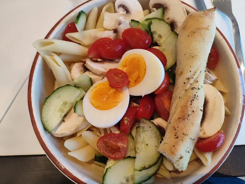 Gaël TOUSSAINT_LE MARYA ROSE_Grande-Motte_review