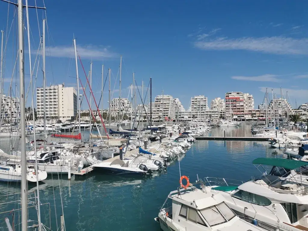 Guy Henstock_Restaurant Le Yacht Club_Grande-Motte_review