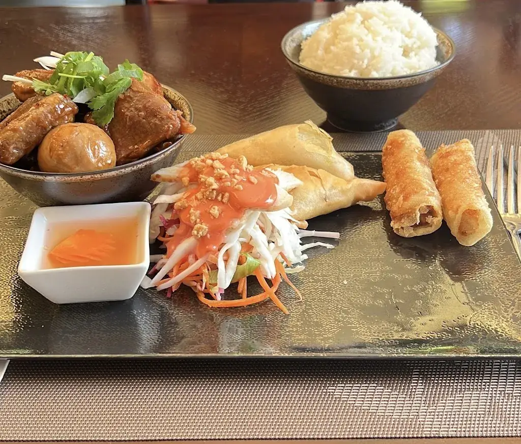 Majestic Orchid_Grande-Motte_slider_image_3