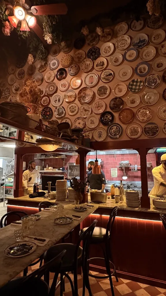 Dwight You_Carmelo_Lyon_review