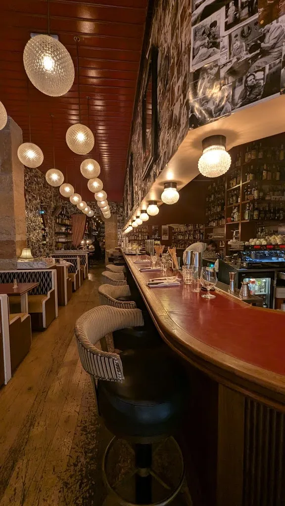 Carmelo_Lyon_slider_image_3