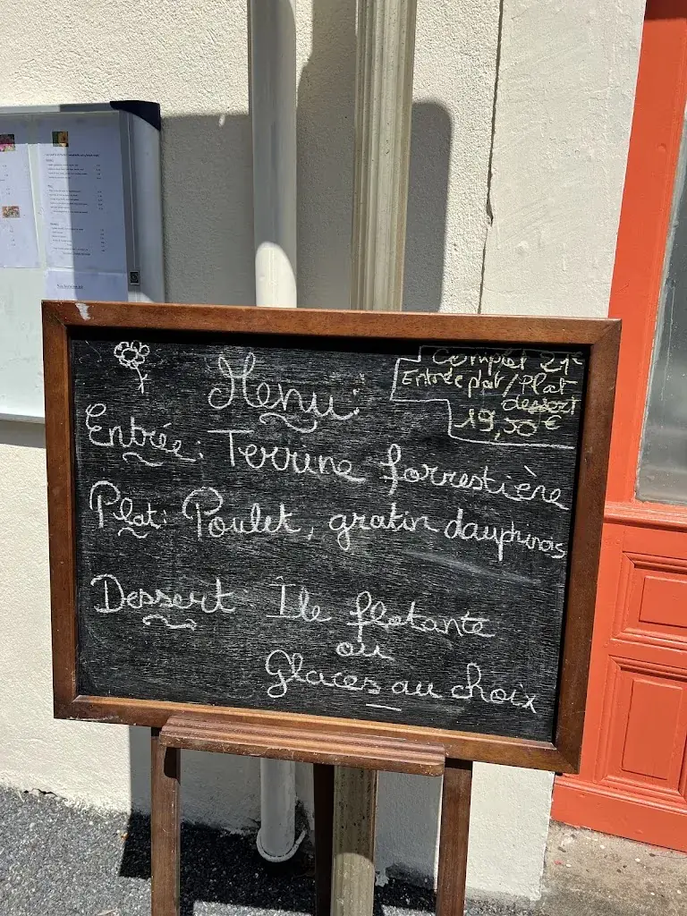 Amanda Dickson_L'Inter Val_Labastide-Rouairoux_review