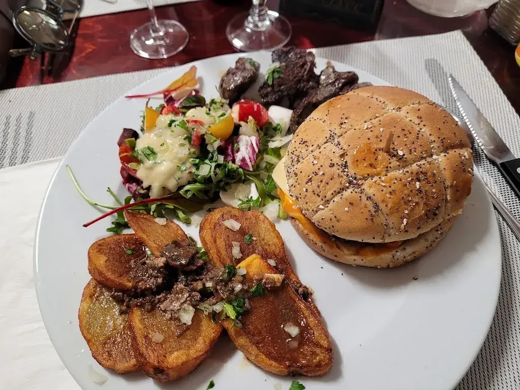 Menu_L assiette Gourmande_Courniou_immagine_5