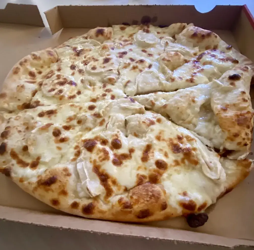 Pizza Loah Labastidette_Labastidette_slider_image_2