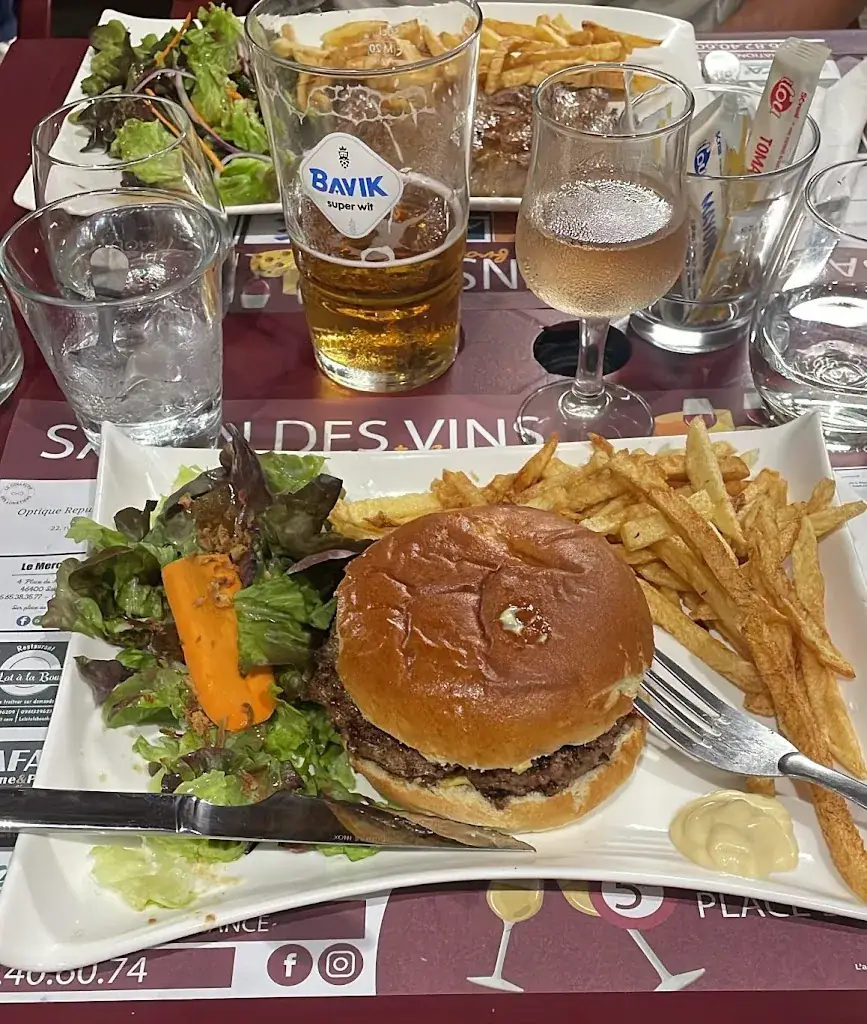 Pauline Jacq-Swan_Le Café du Midi_Lacapelle-Marival_Bewertung