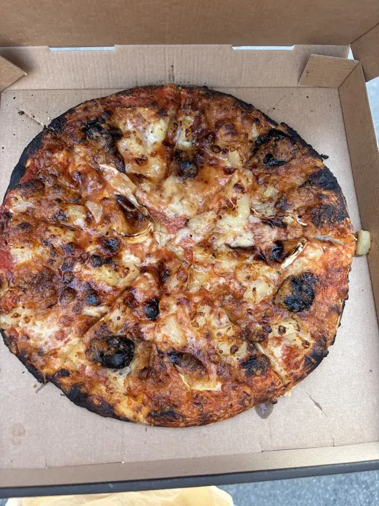 Laca’pizz_Lacapelle-Marival_slider_image_2