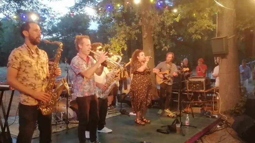 Thierry LEFRERE_L'Éphémère Guinguette_Lacroix-Falgarde_review