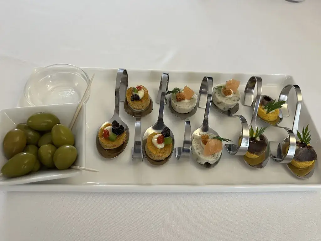 Martine Frassati_Le Gentiane_Pinsaguel_review