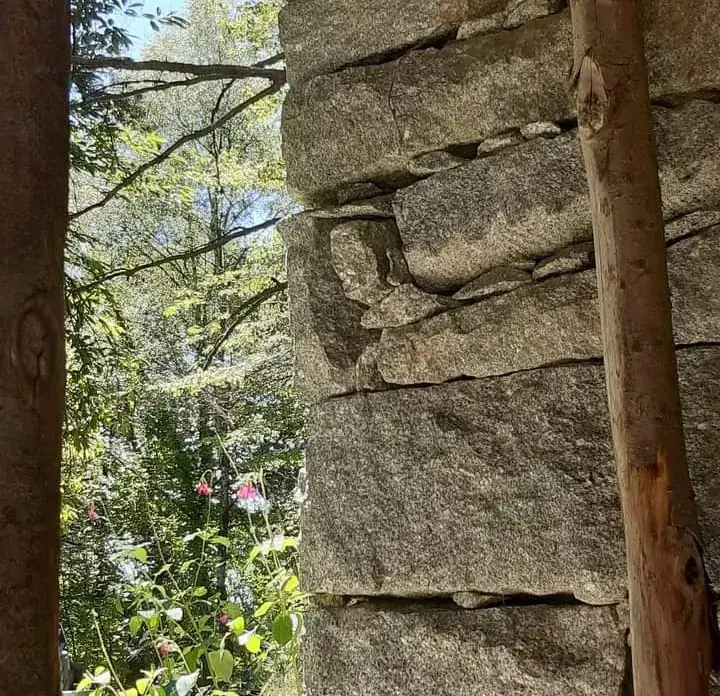 SYBILLE CATHALA_Au vieux chantier_Lacrouzette_avis