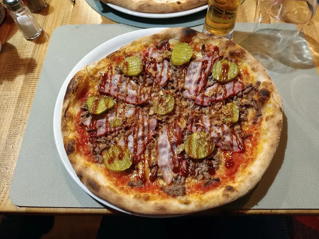 Pizza Mimosa_Lacrouzette_slider_image_2