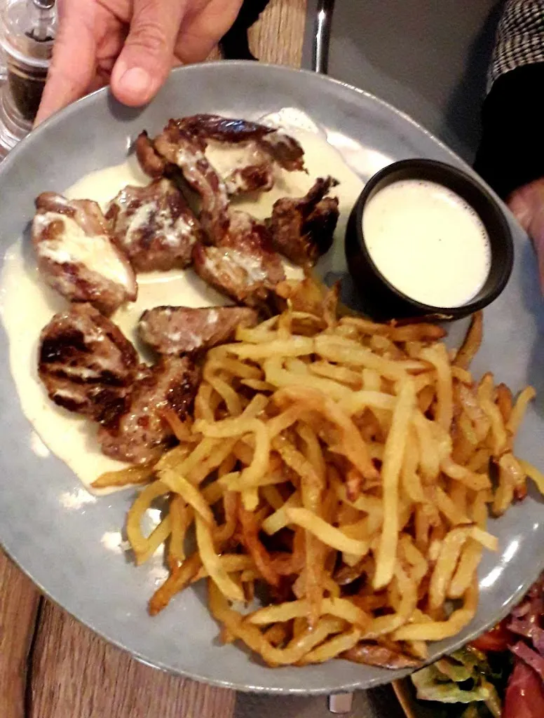 Hélène BERTHET_Du Four Au Tonneau_Lafrançaise_review