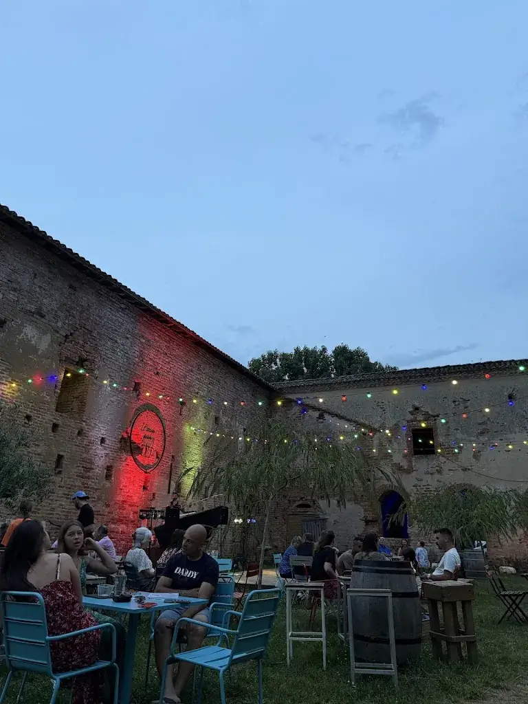 Angeline Castagne_L'Abbaye Guinguette_Lafrançaise_review