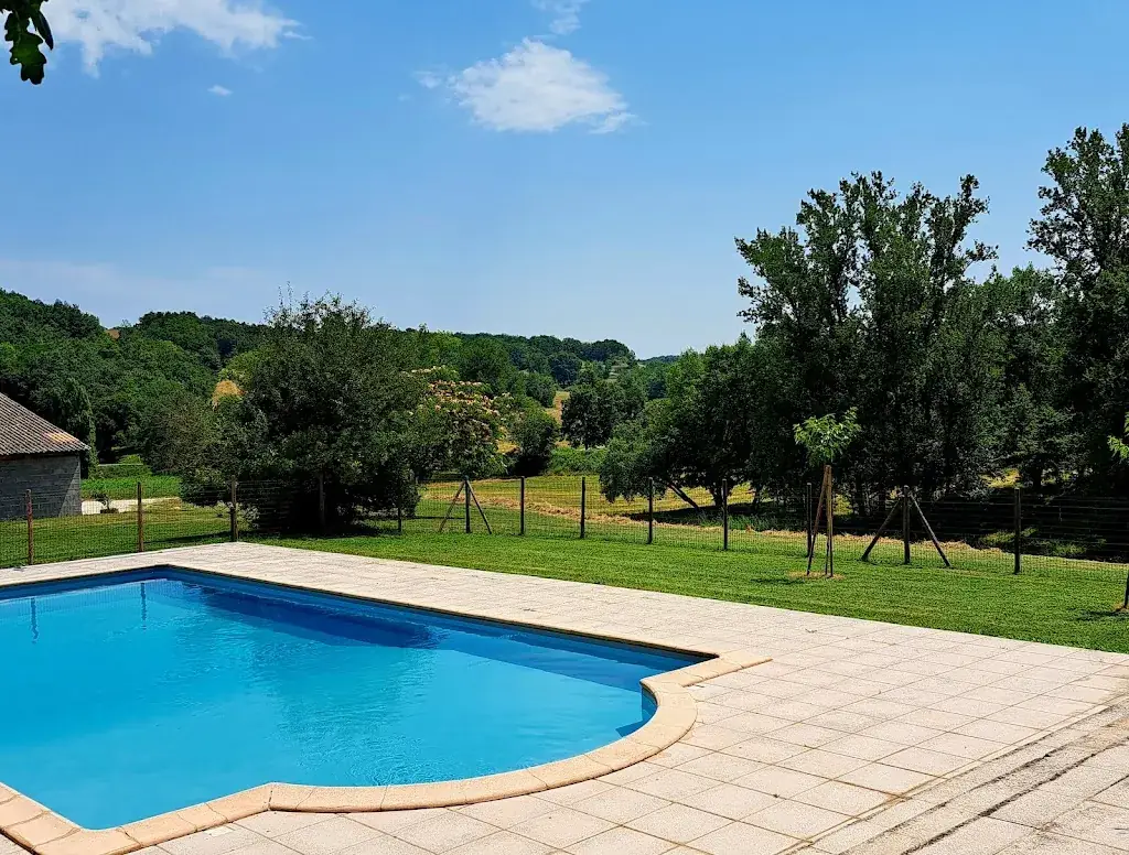 Paul Van Der Voort_Ferme Auberge gîte des Trouilles_Lafrançaise_review