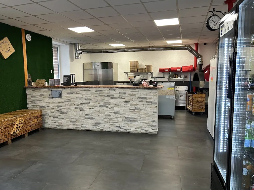 La Tour de Pizz' restaurant in Lafrançaise