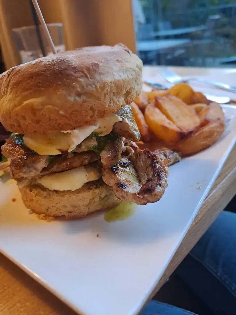 Lo Cantamèrle_Moulin-Mage_slider_image_3