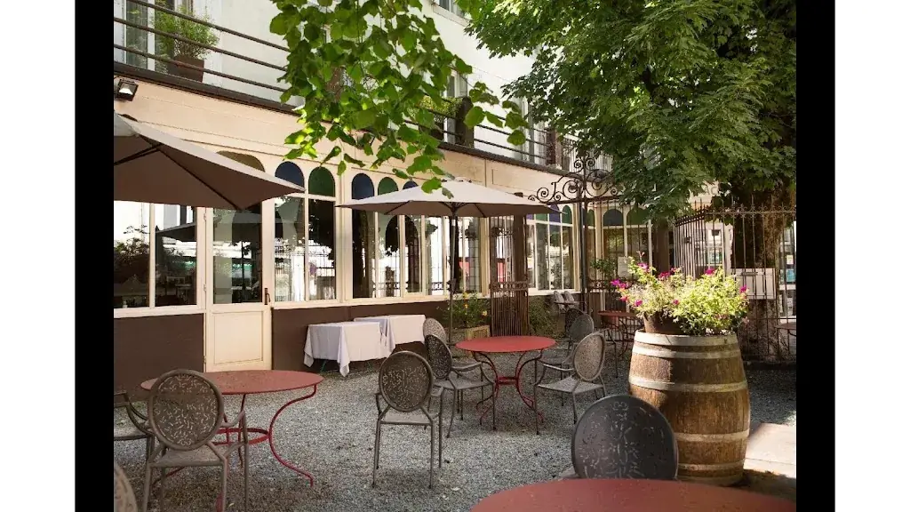 Logis Hôtel le Relais de Fusiès_Lacaune_slider_image_1