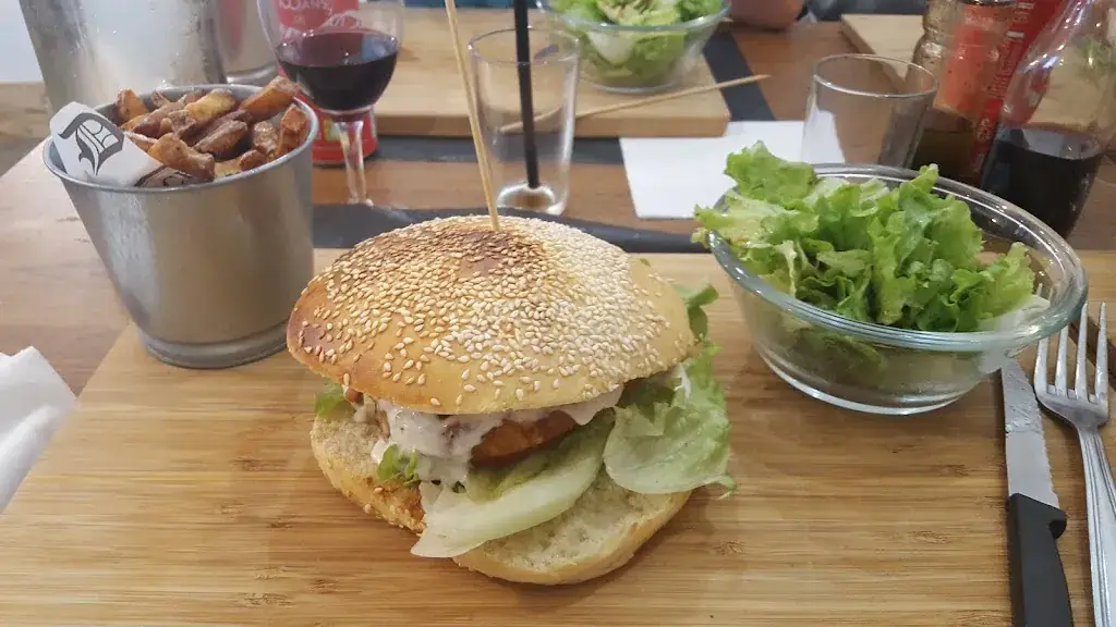 MOUNTAIN TRUCK restaurant in Lacaune