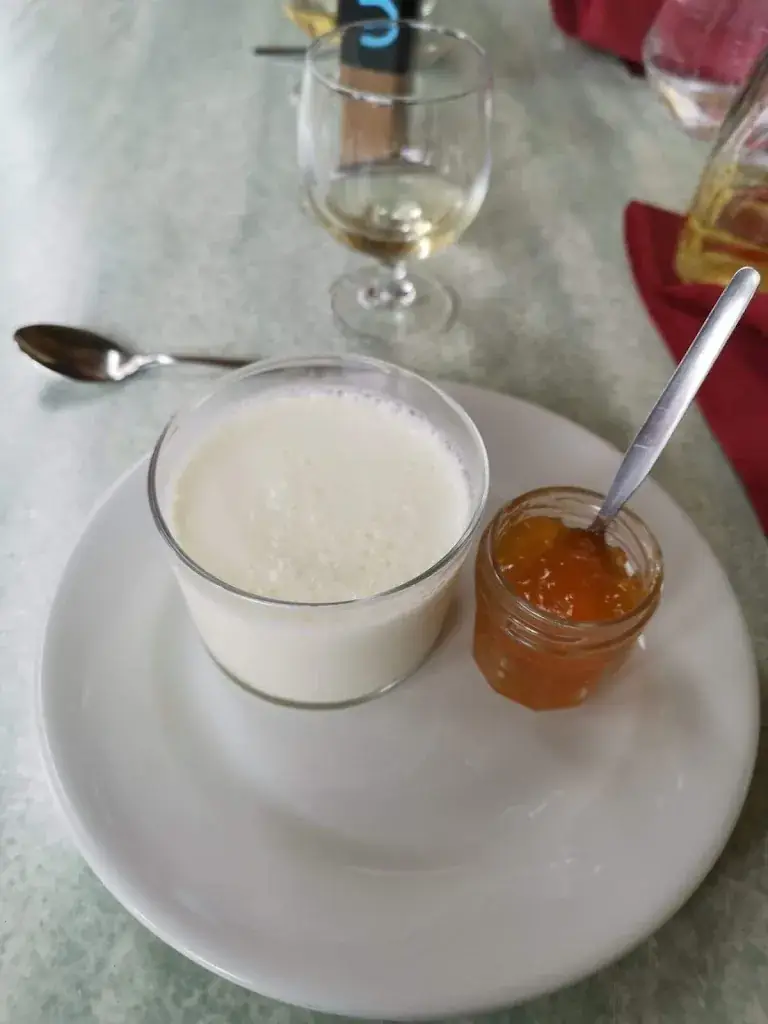 Menu_Restaurant Lou Castel_Nages_immagine_8