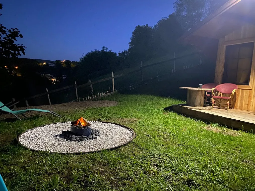 Le Maloya - Chambres d'hôtes independantes - Chambre Balneo_Lacaune_slider_image_1