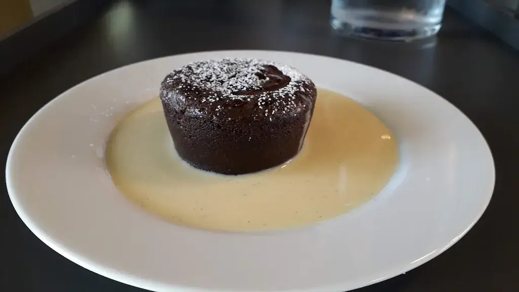 Brasserie l'Abeille_Laguiole_slider_image_2