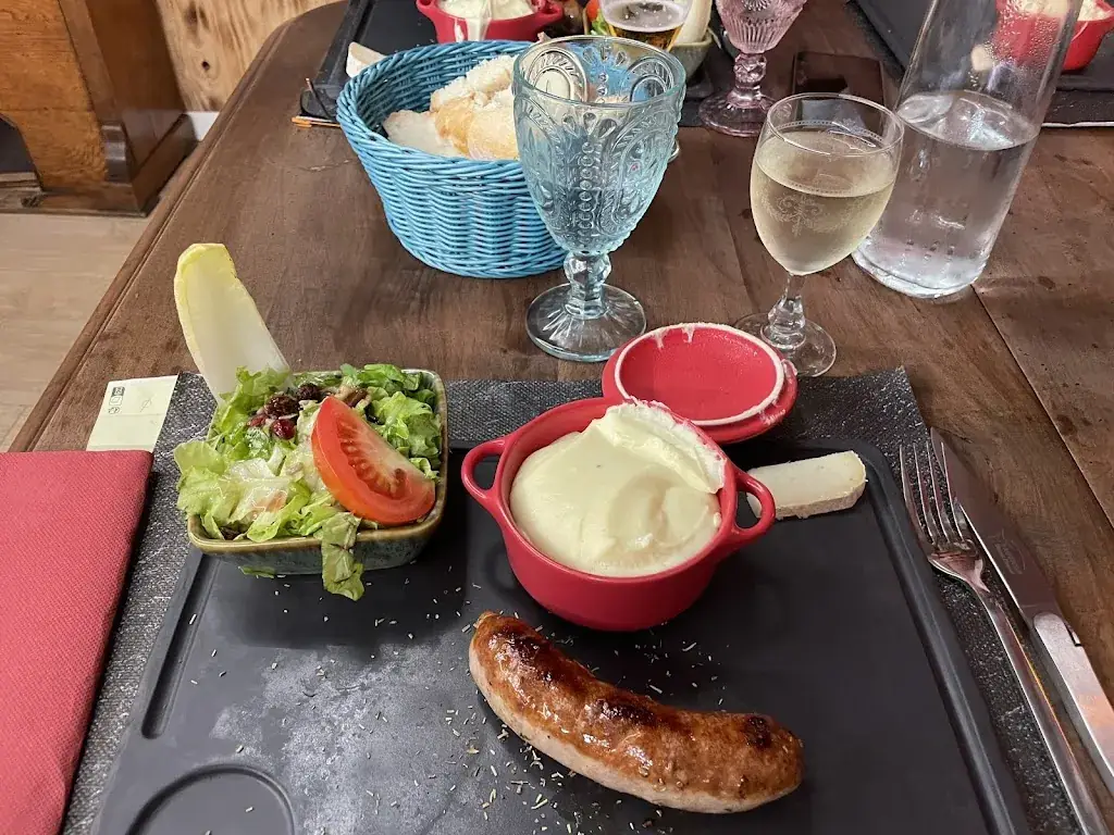 Anaïs Bouchez_Auberge du Taureau_Laguiole_review