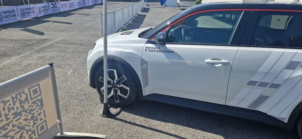 Gabriele Merlo_Restaurant Bar La Bascule - Laissac_l'Église_review