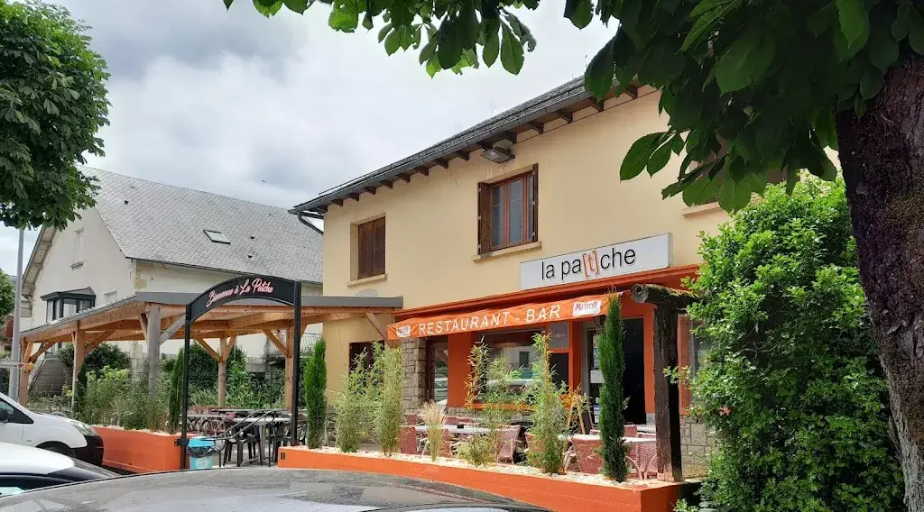 natcha Védou_La Patche_l'Église_review