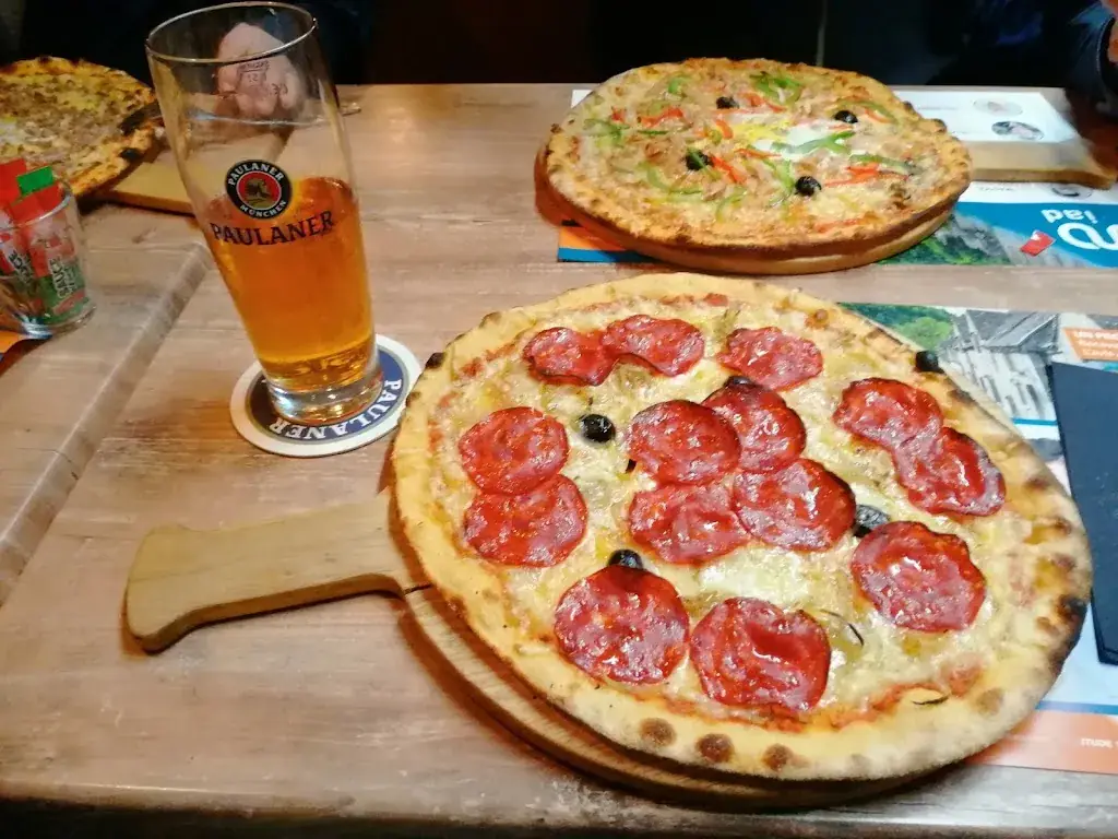 KrakowNH_LE PUB - Brasserie - Pizzeria_l'Église_review