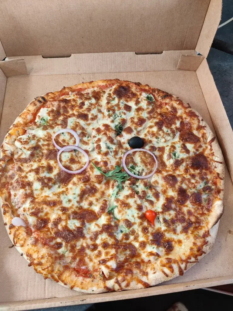 Diana Carolina Velez Ardila_La Grignoterie_l'Église_review