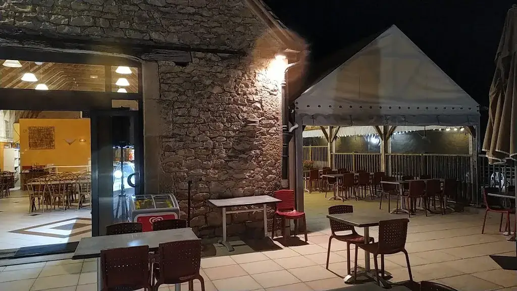 Mathilde Bourdy_Restaurant La Grange de Monteillac_l'Église_review