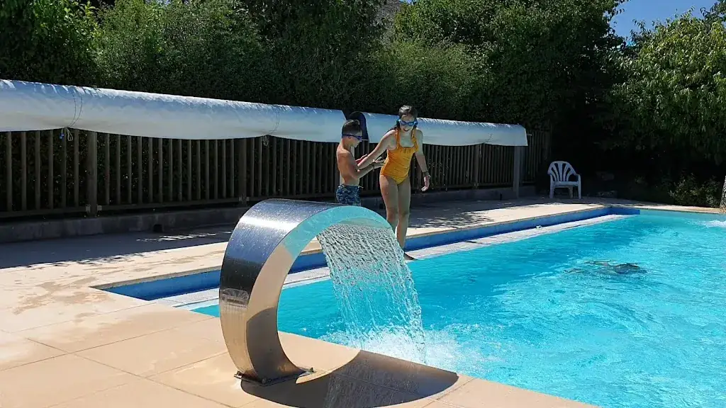 Camping La Grange De Monteillac_l'Église_slider_image_2