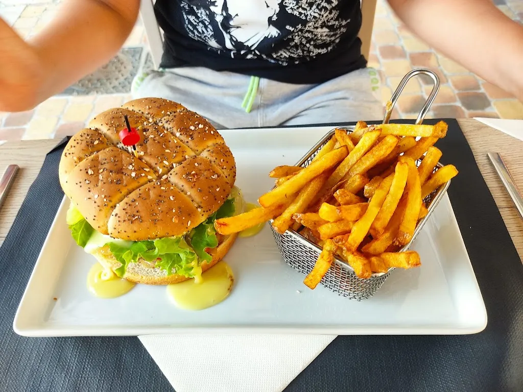 Melyne Pris_L'ARDOISE_Lamagistère_review