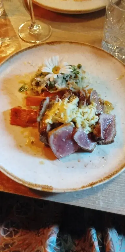 déborah N_Auberge de Langlade_Brenoux_recensione