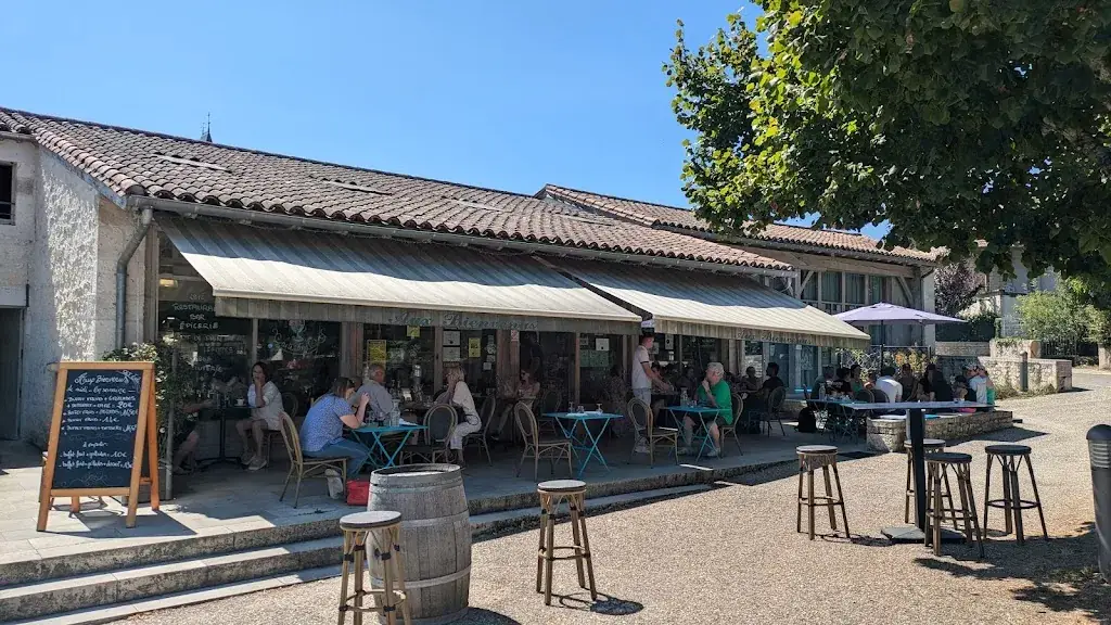 AUX BIENVENUS Epicerie Bistrot_Fontanes_slider_image_3