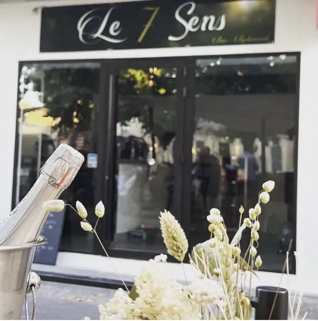 Le 7 Sens Restaurant in Lansargues