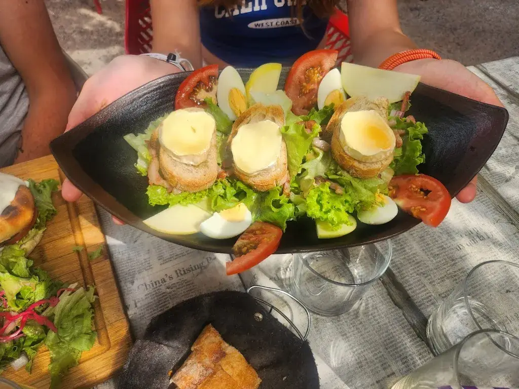 Emeline LERAY_Le Tapalou_Latour-Bas-Elne_review