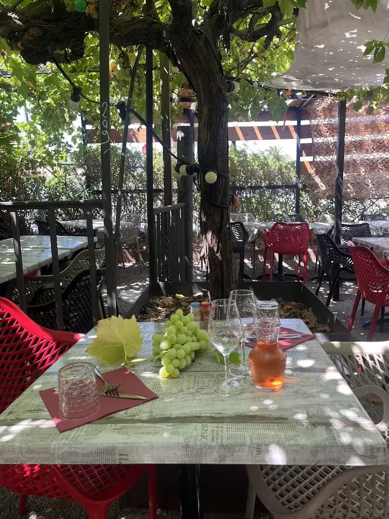 Le Tapalou restaurant in Latour-Bas-Elne