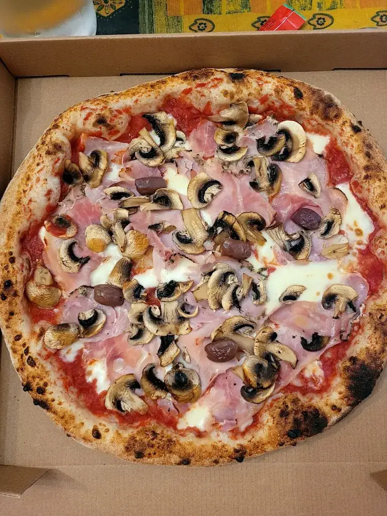 Lea Di Lustro_Salty’s_Latour-Bas-Elne_review