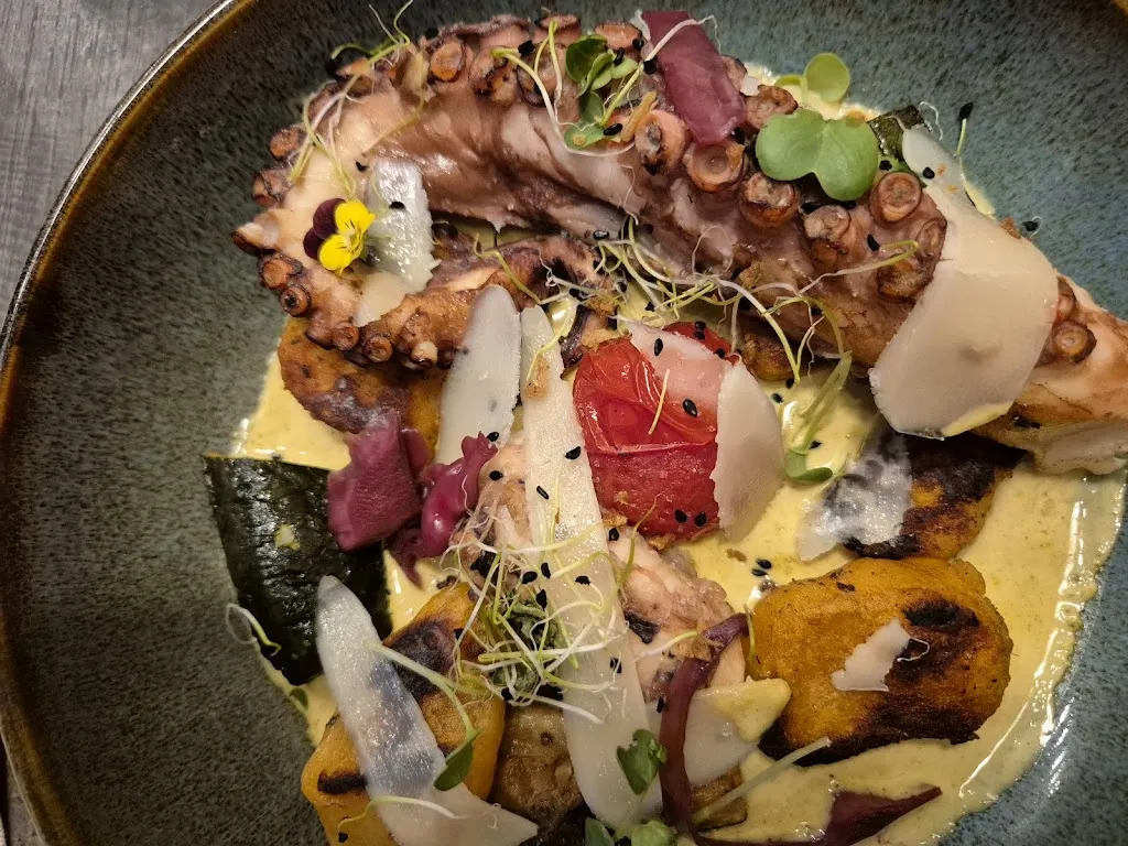 Le Refuge du Clocher_Laroque-des-Albères_slider_image_3