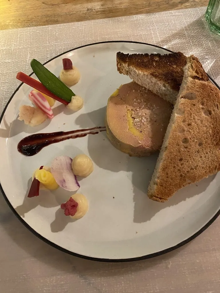 Caro Wood_Côté Saisons restaurant BIB MICHELIN et chambres d'hôtes de charme proche Collioure Laroque des Albères_Laroque-des-Albères_review