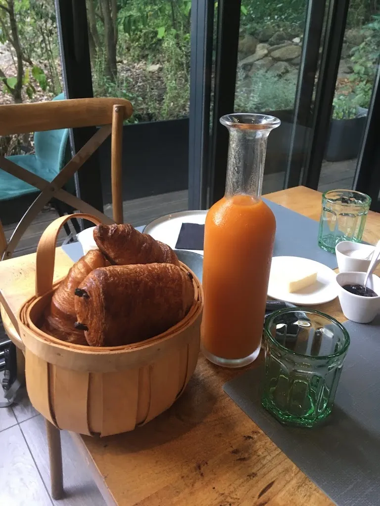 Carmel Neale_Côté Saisons restaurant BIB MICHELIN et chambres d'hôtes de charme proche Collioure Laroque des Albères_Laroque-des-Albères_review